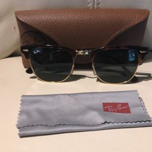Ray-Ban Clubmaster Gently Used